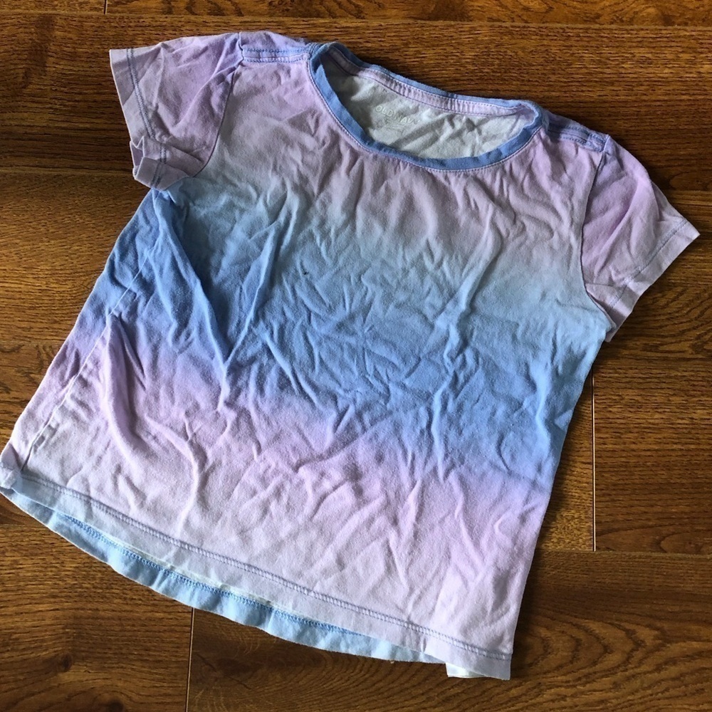 Old Navy purple dyed short sleeve tee in size S (6-7)